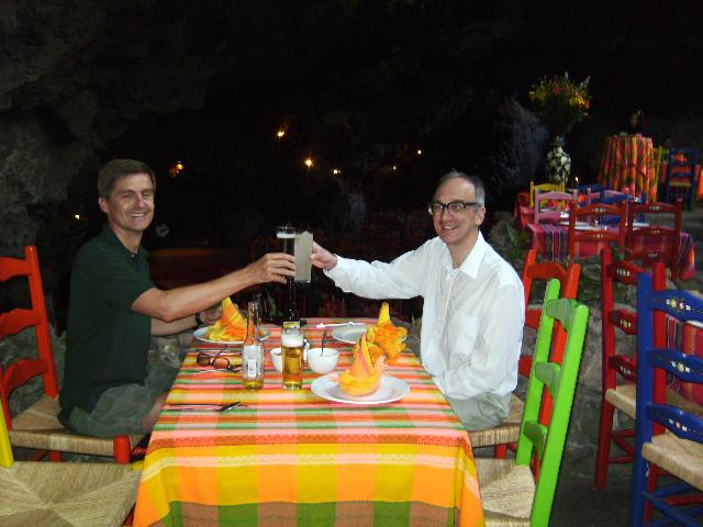 La Gruta beer Buerger lemonade Langdon